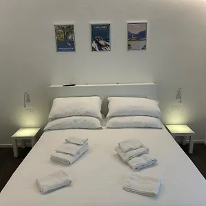Lake Home Apartments Guest house