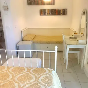https://hotel-nizza-frontemare.hotelinveneto.com